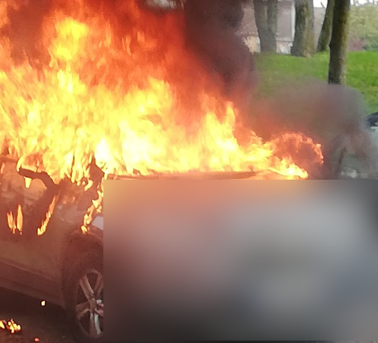 Voiture en feu